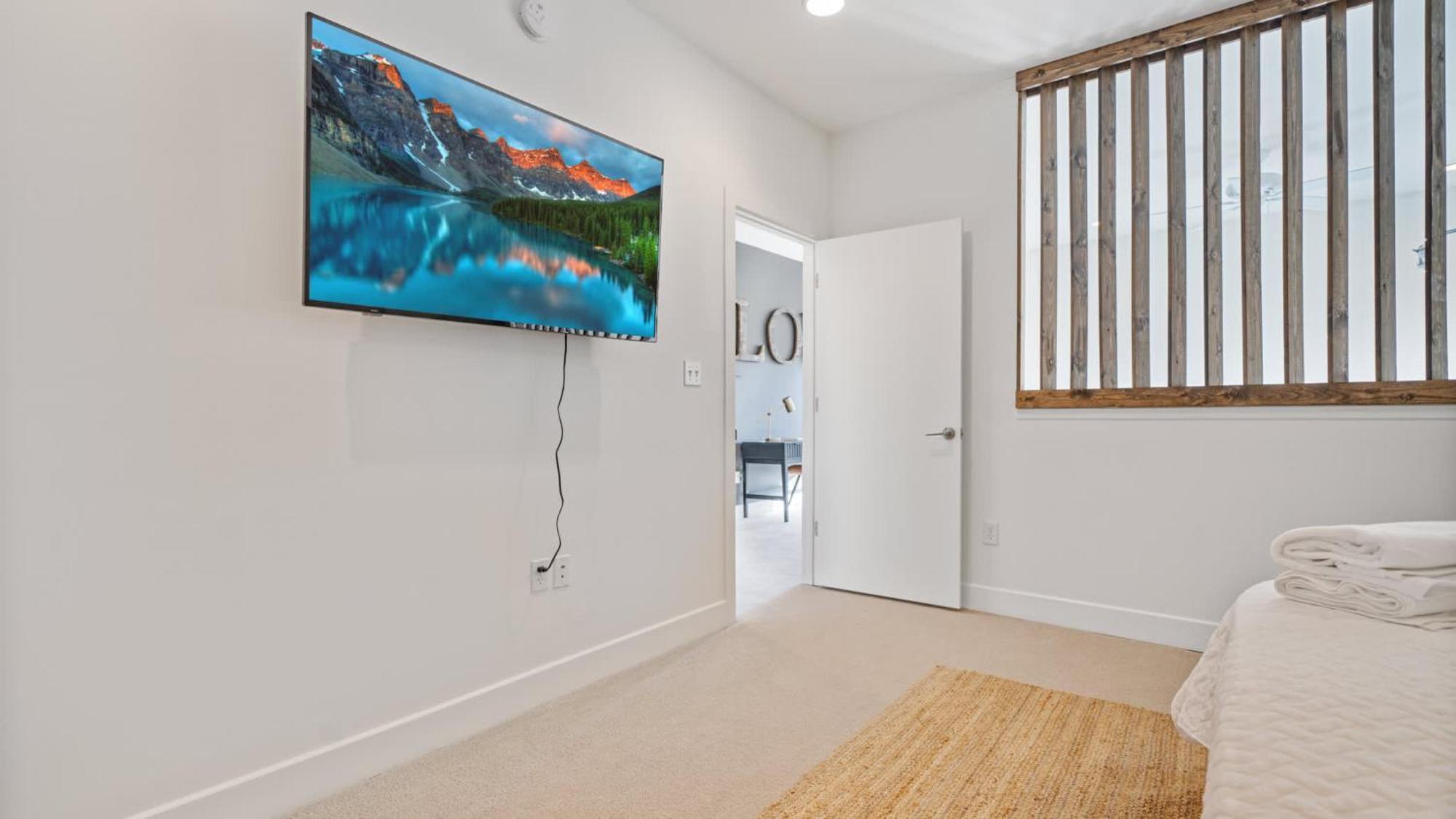 Apartment Chic Modern In The Vibrant Nulu District *