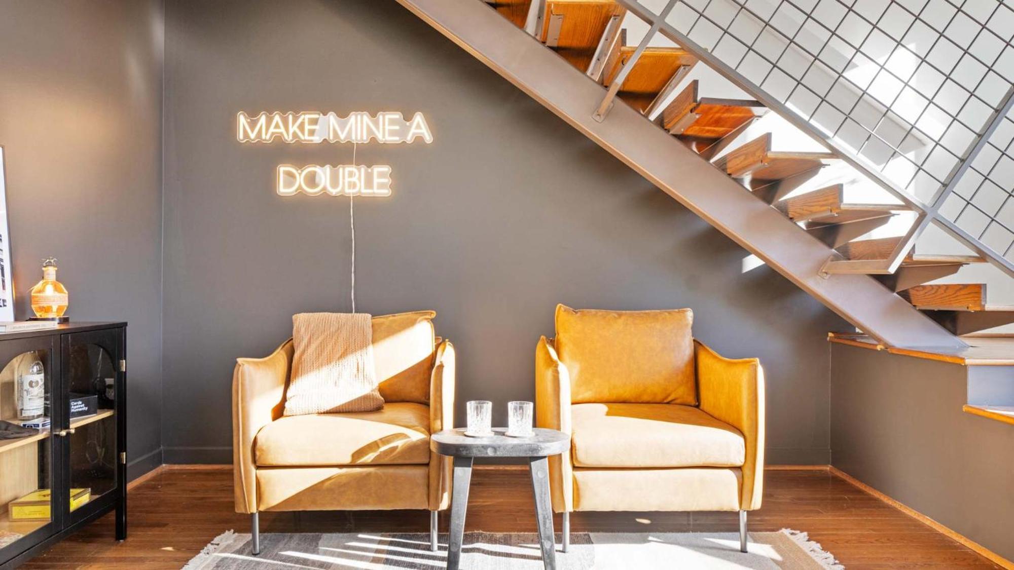 Apartment Chic Modern In The Vibrant Nulu District